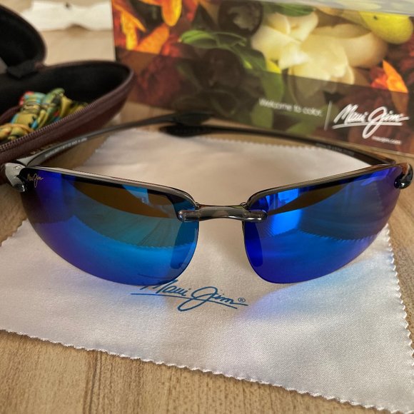 Maui Jim  Rectangular Sunglasses B407-11 - Picture 1 of 5
